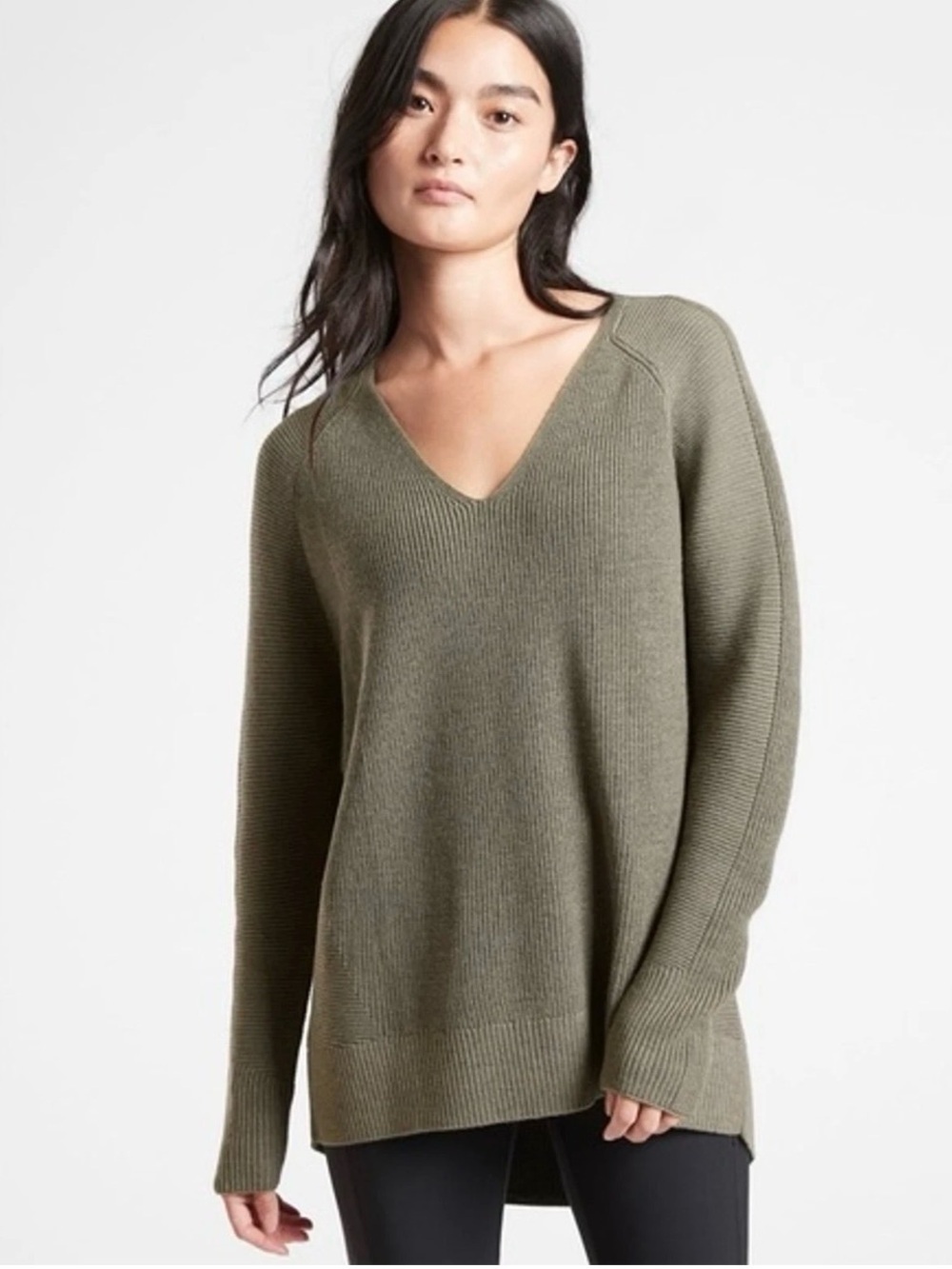 Athleta Hanover V Neck Merino Wool Sweater Olive Green Tunic High Low Size M